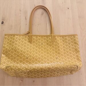 Gorgeous yellow Goyard